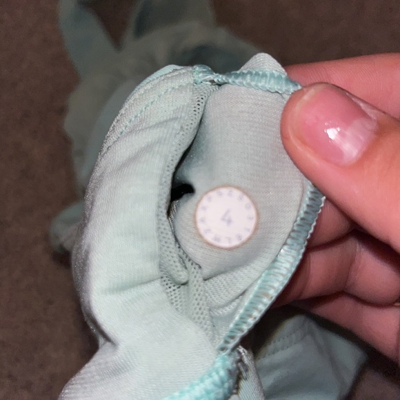 lululemon sports bra - Picture 3 of 4